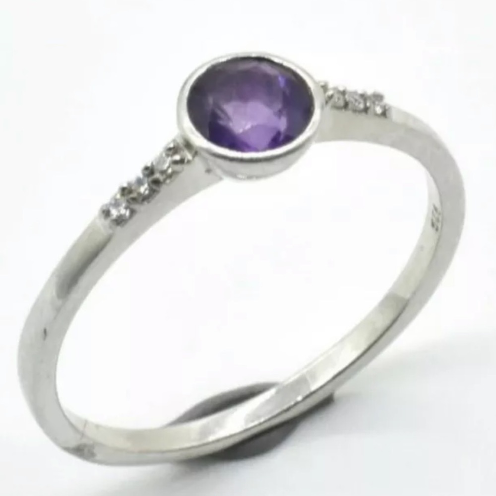 Silver Amethyst(0.4ct) Ring (~Size 8.5)